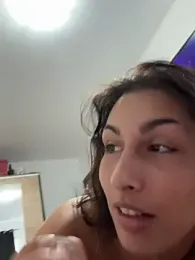 QueImporta webcam stripchat model stream image