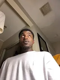 BrownSkinHandsome webcam stripchat model stream image